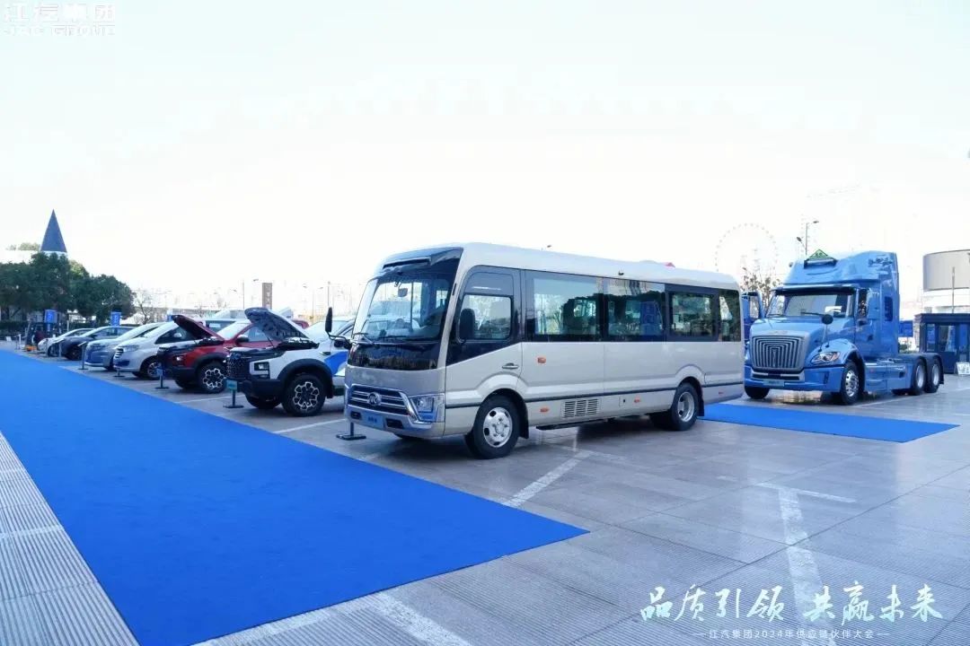 Cmp(冠军)官网 - 西甲希洪竞技主赞助商
