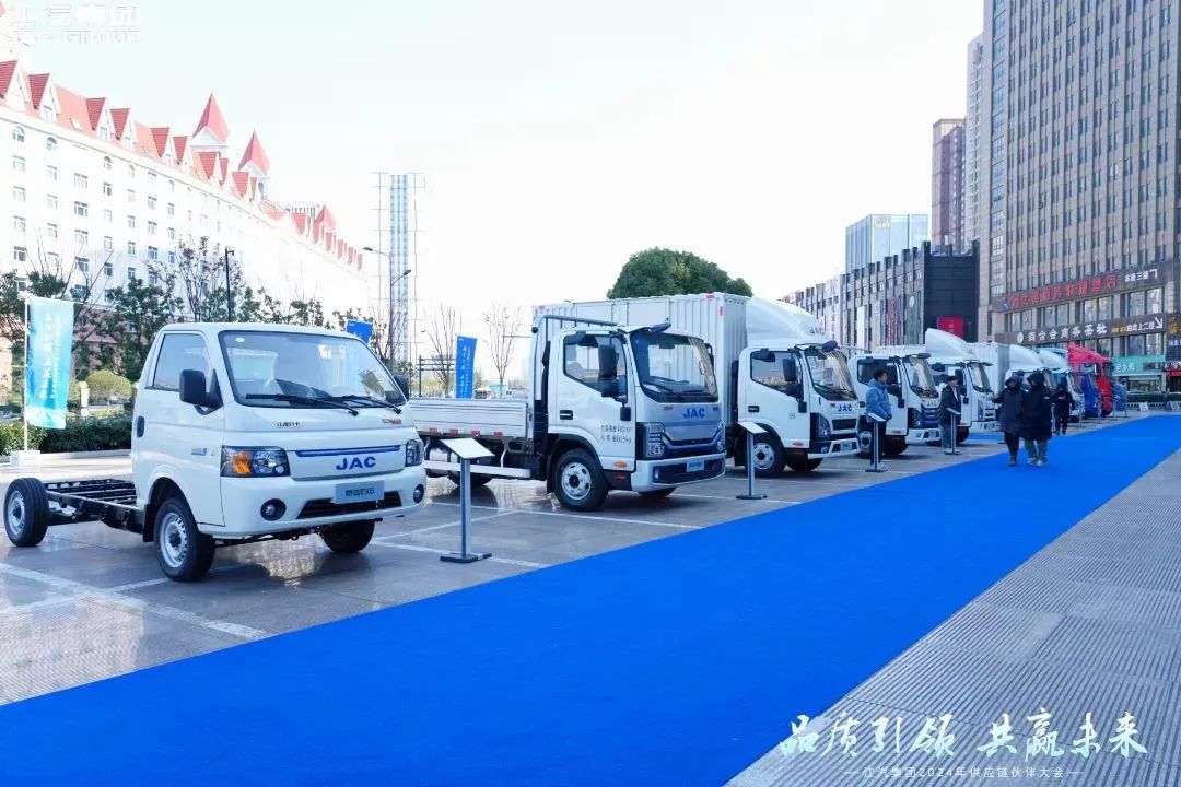 Cmp(冠军)官网 - 西甲希洪竞技主赞助商